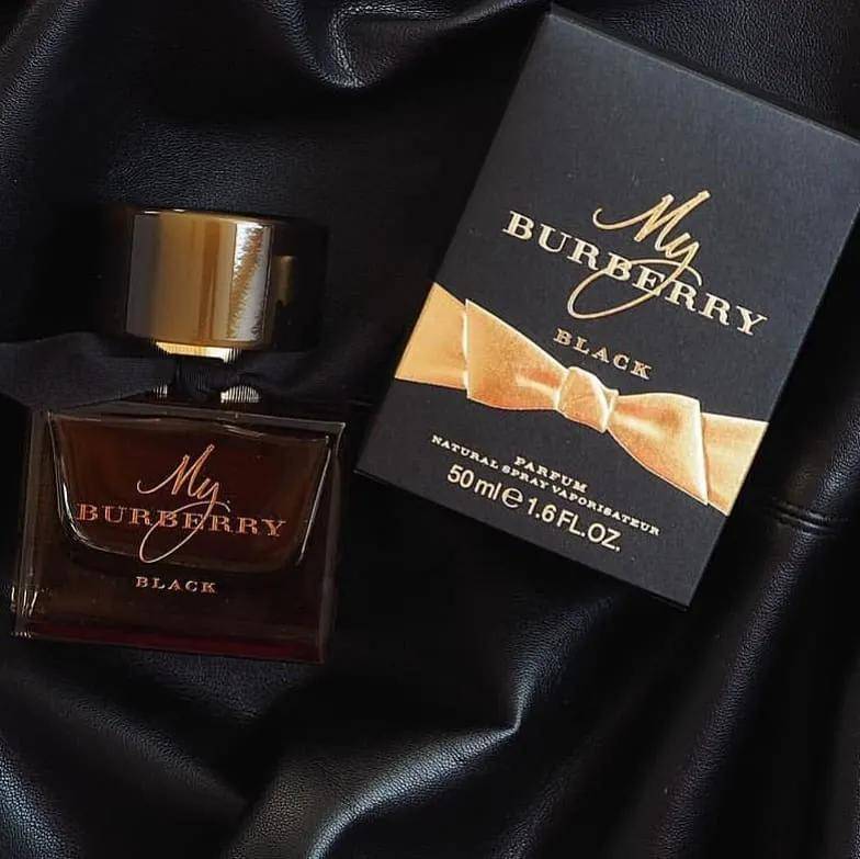 burberry 乘胜追击推出了我的博柏利黑色版这款支线香水