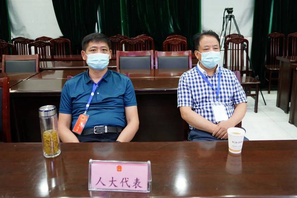 颍上法院公开开庭审理白术俊等20名被告人涉恶犯罪一案_八里河镇