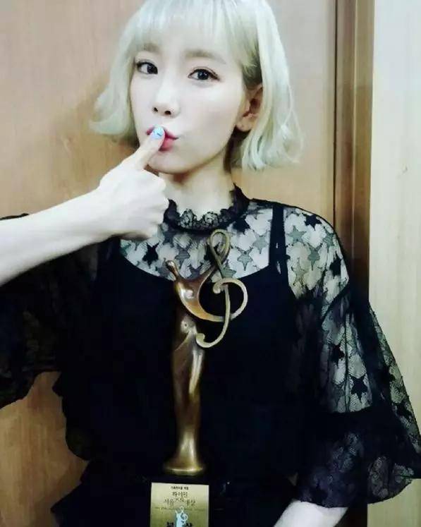 火爆萌妹系的短发,咋不上天呢