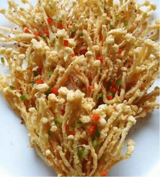 原创美食严选:干煸豆角,木耳烧腐竹,酥炸金针菇,豆芽鲫鱼汤的做法