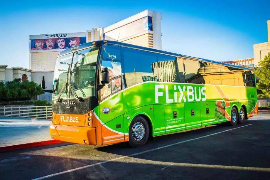 德國有很多長途大巴公司,如 flixbus,meinfernbus,postbus等.