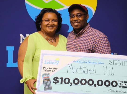 中了1000万美元(约合人民币7000万元)大奖