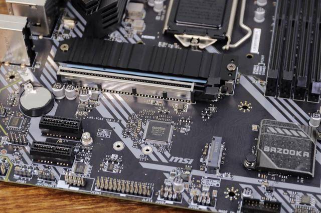 5500元intel10代i5平台游戏主机折腾装机作业体验_主板