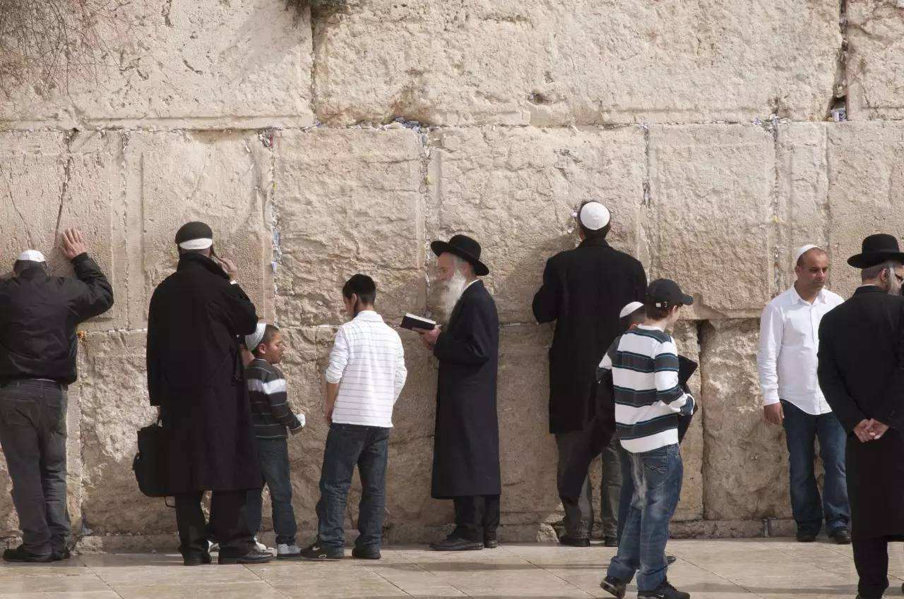 最团结的犹太人也闹过族群分裂英国犹太人就曾排斥东欧同胞