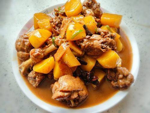 精选美食:香酥秋葵,胡萝卜炒猪肝,土豆焖鸭,醋焖鸡蛋的做法