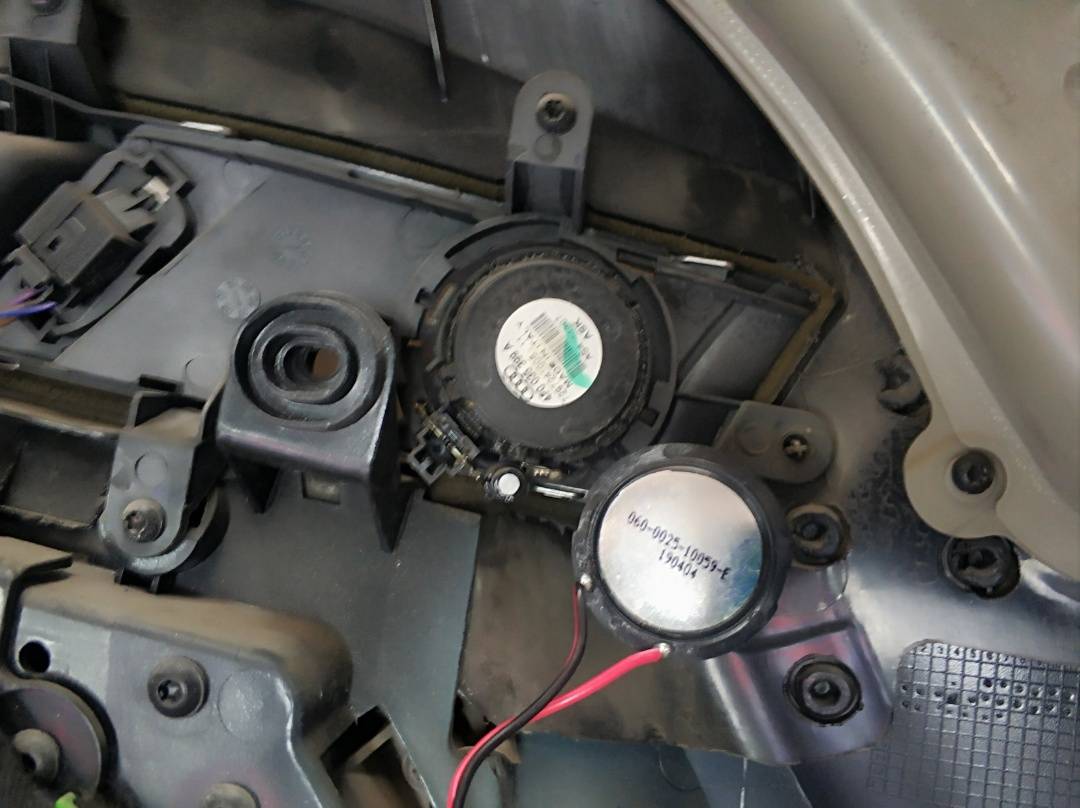 有效提升,聆听温暖人声,奥迪a6升级jbl套装喇叭&四门隔音_搜狐