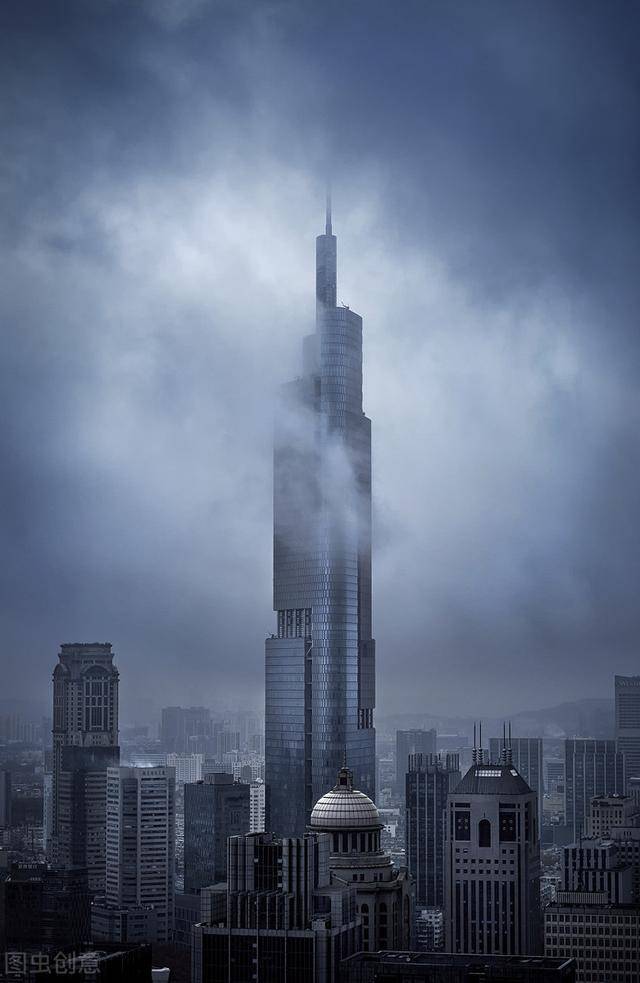 世界第十八,中国第十,南京第一高楼——紫峰大厦