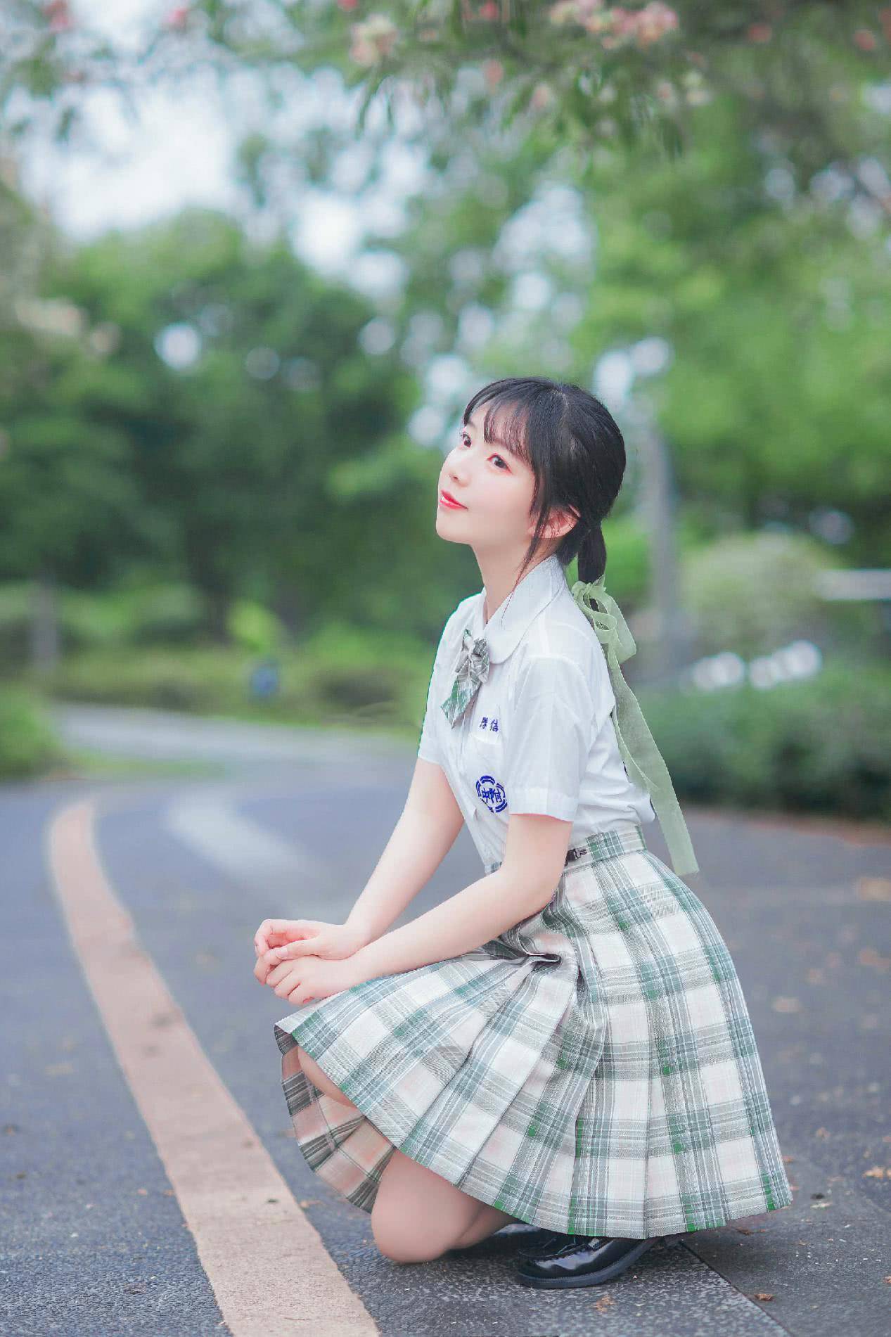 jk少女,雨后的马尾姑娘.