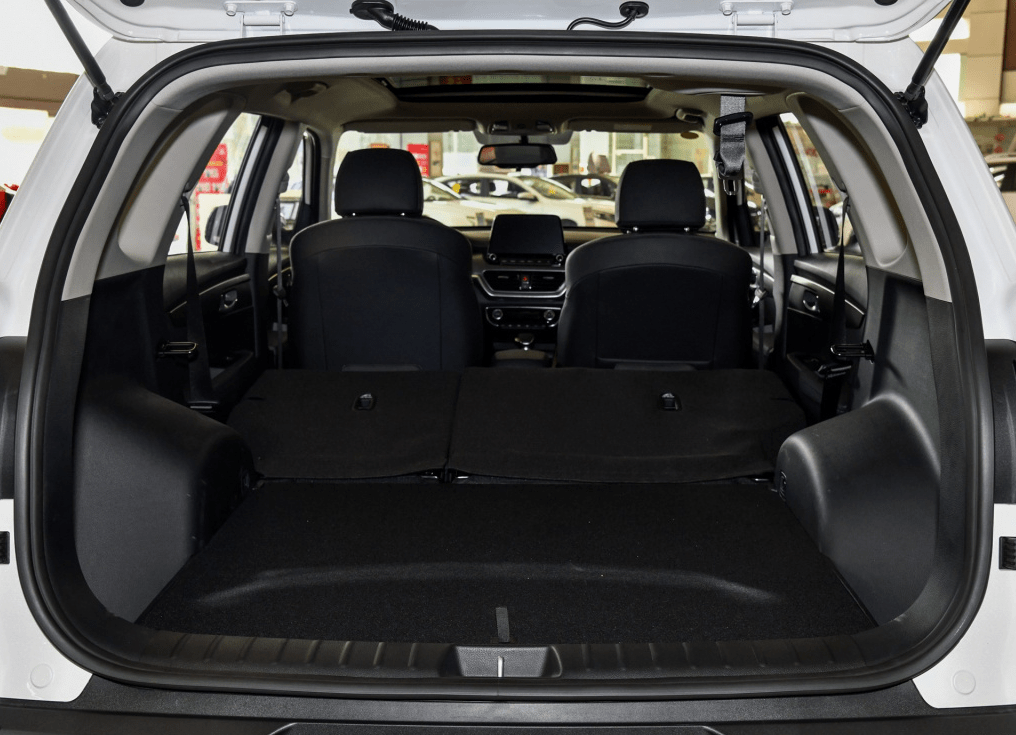 车主证言起亚智跑空间大又配置高家用没得挑