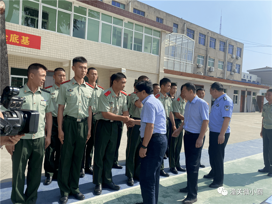 潼關縣工商聯縣新聯會開展慶八一擁軍慰問活動