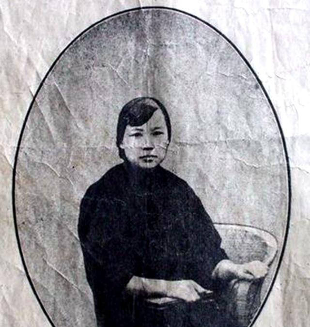 "云南王"龙云的妻子,才貌双全,主动追求龙云,后来结局如何?