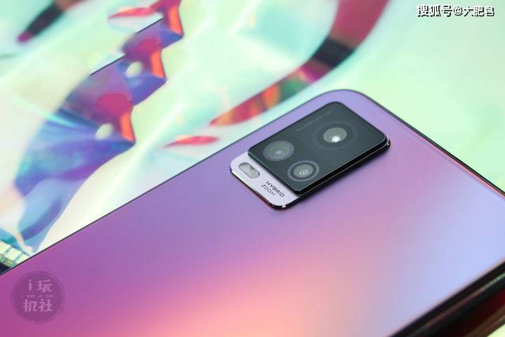 原创成功减肥的轻薄自拍旗舰vivos7正式发布