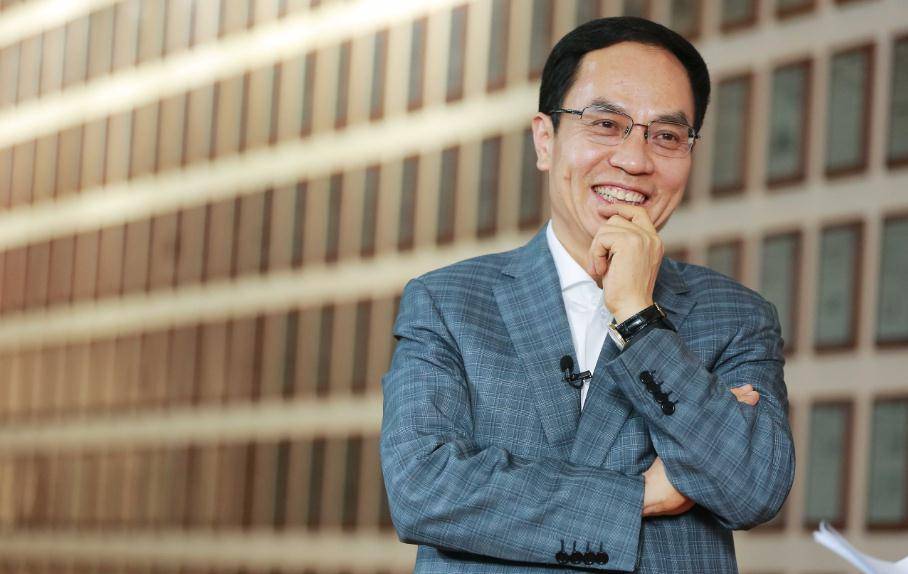 首富之女单身未嫁,清华大学辍学,凭实力成为风投女王_李亚倩