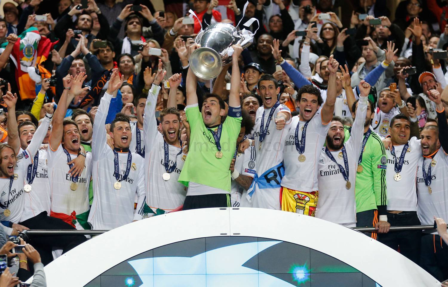 卡西生涯回顾:皇马西班牙双料队长 冠军收藏家