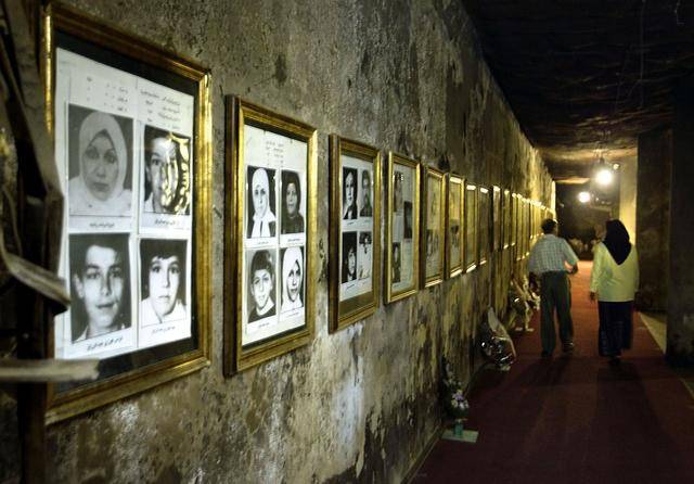 伊拉克防空洞人形墙壁图片