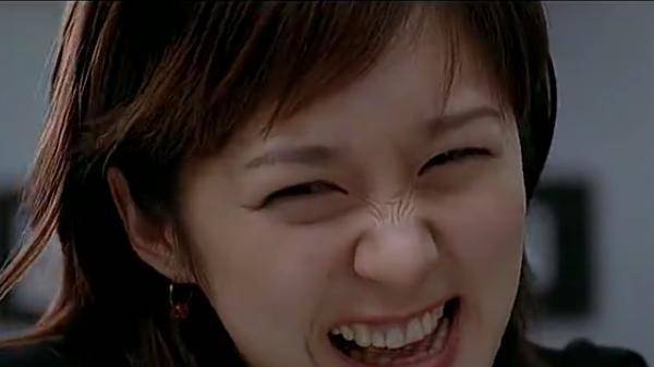 视频图集:韩国演员张娜拉可爱又顽皮,a娃娃脸很开心_电影