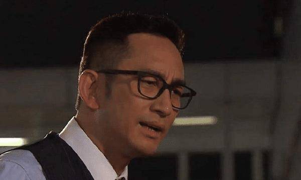 原创吴启华是个实力派演员无论是正派角色反面人物都能刻画完美