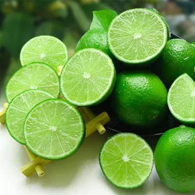 阳绿色,清凉的草绿色……但是,千万别忽视了一种酸酸的绿色——柠檬绿