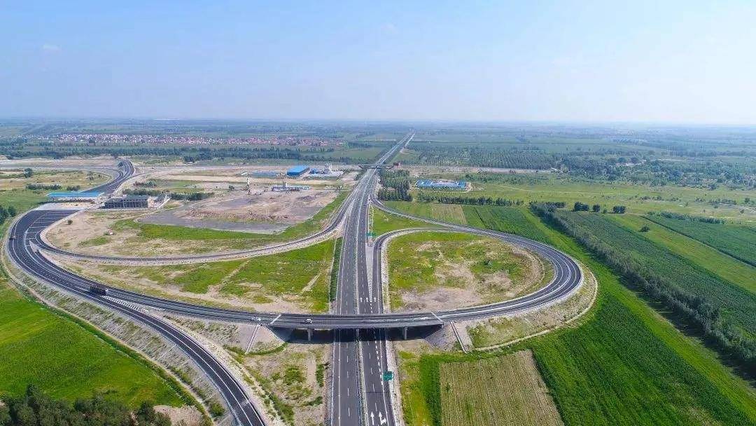 华北和环渤海经济圈三大重要物流节点,与北京,东北省会城市实现了高速