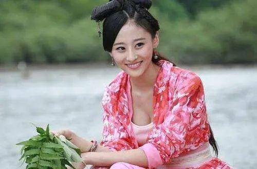 《锦绣南歌》关雪盈16岁就是学霸!曾斗艳周迅李沁阚清子