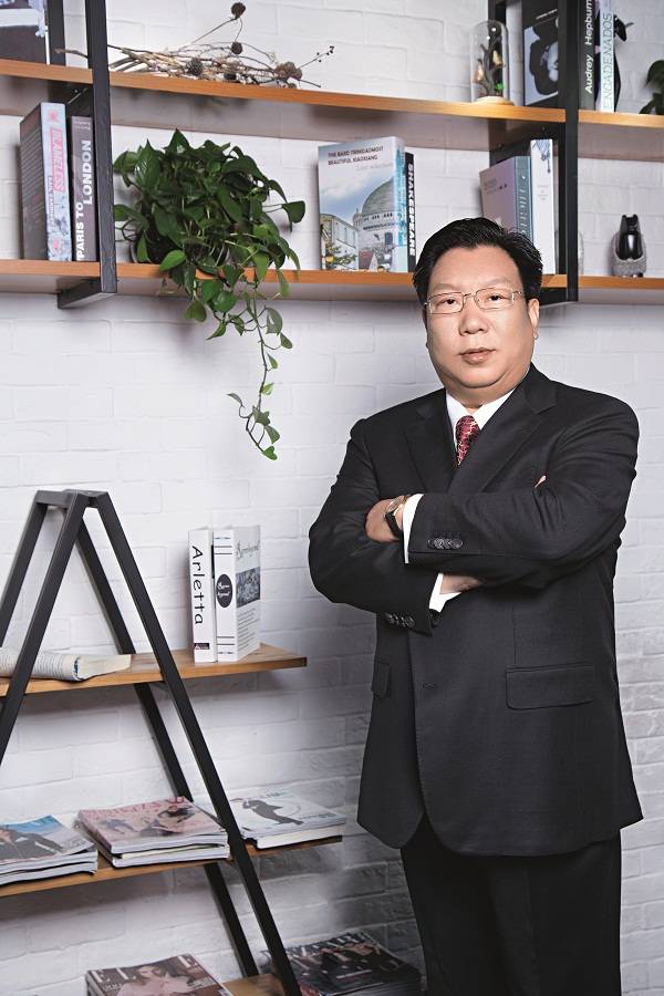 因专业稳中求进 赖格局致以远方