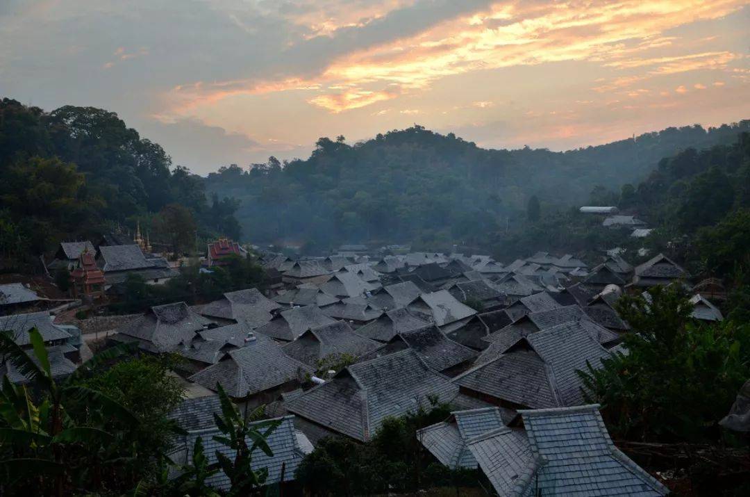 无数普洱茶客的朝圣之地景迈山的这些村寨千万别错过
