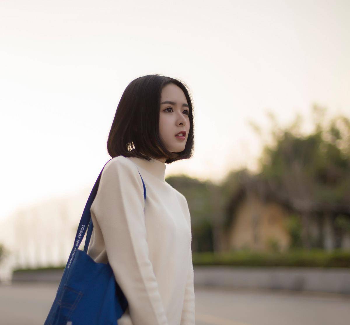 靓靓聊第184期短发酒窝女孩的秋季郊游