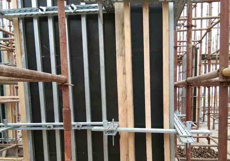 方钢背楞墙体支撑加固系统