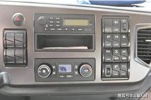 搅拌车也走高端路线来看看解放jh6混凝土搅拌车