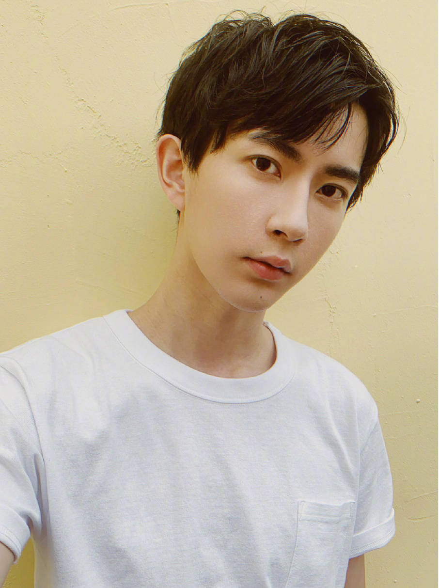 星鲜来客从快男到古装流量男主如今32岁的于朦胧是怎么逆袭的