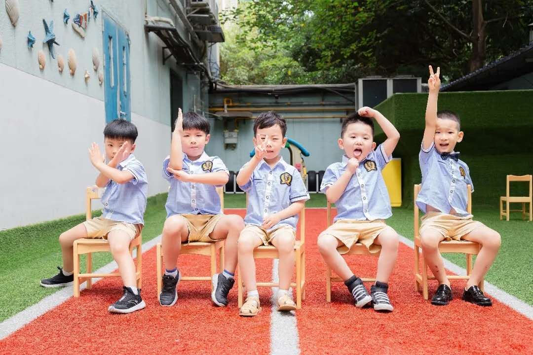 現在的小朋友幼兒園畢業也好精彩,你幼兒園畢業的時候拍照了嗎?