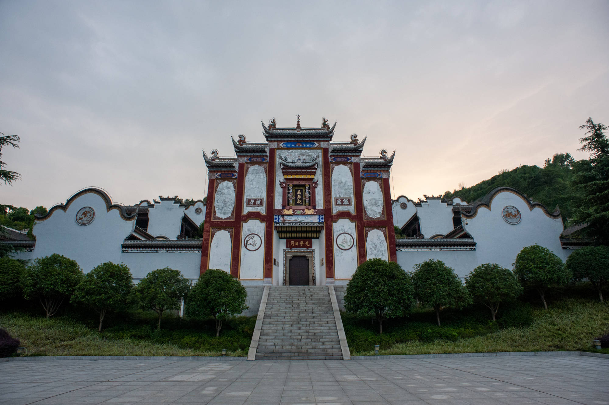 湖北宜昌旅游必打卡的3个景点,其中1个为世界级景点,你去过吗?