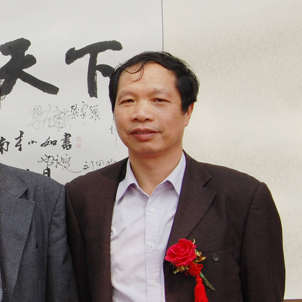 知名美食家劳毅波省市酒协领导▲广东省酒类行业协会秘书长陈兴武