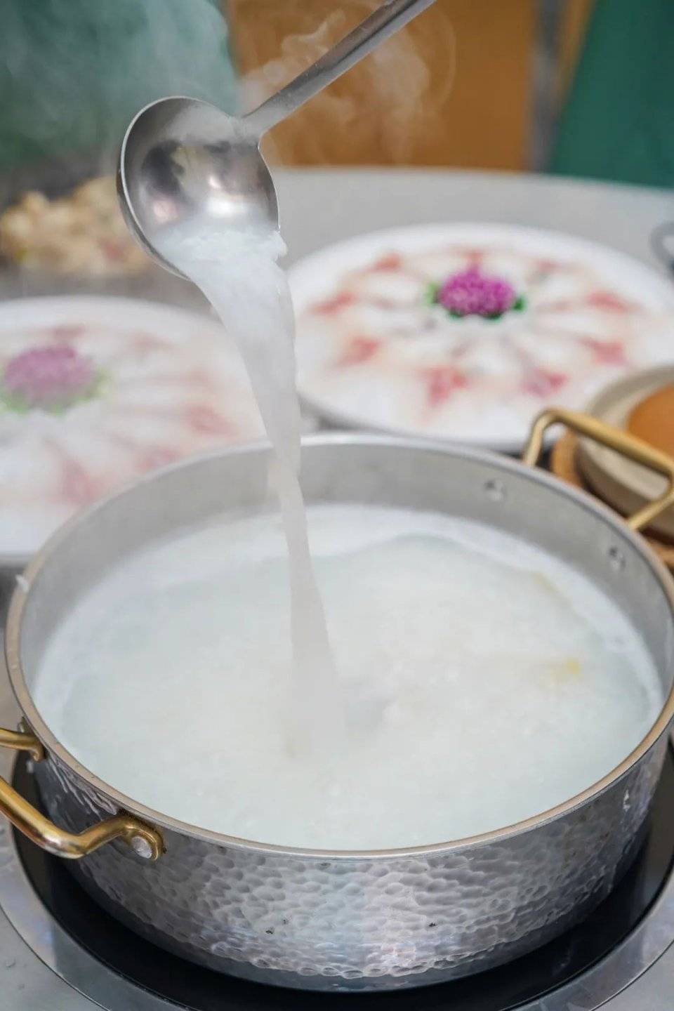脆脆鱼火锅弹飞假牙顺德人都不敢这么吃