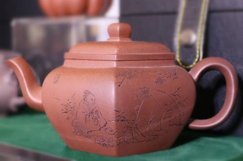 手艺人蒋平:二十载精雕细琢,造就紫砂方壶之美