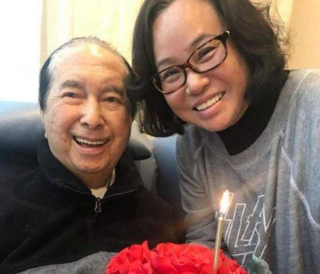 何鸿燊住豪华套房十年之久床铺狭窄而卧室大到可以骑车