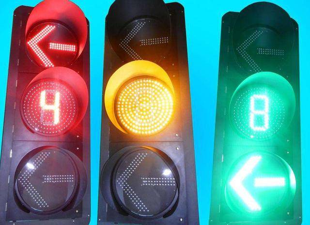 多地出现新型红绿灯老司机都中招12分根本不够扣