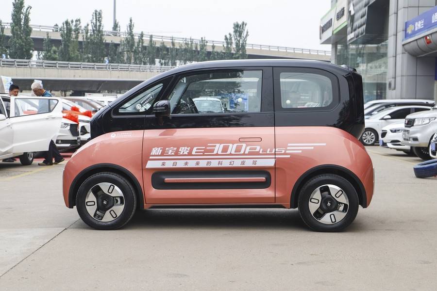 648848万新宝骏smart来了比欧拉q1更帅还能自动泊车