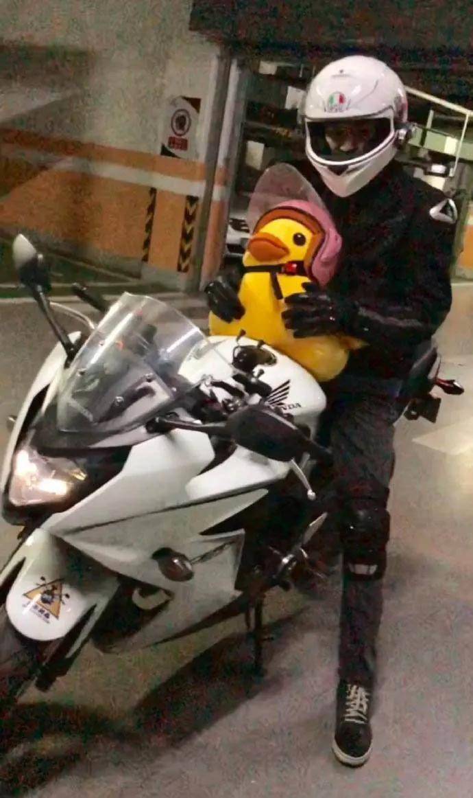 图片[18] - 【xizi被窝段子20200820】给你东西你得珍惜 特别是脸 - xizi