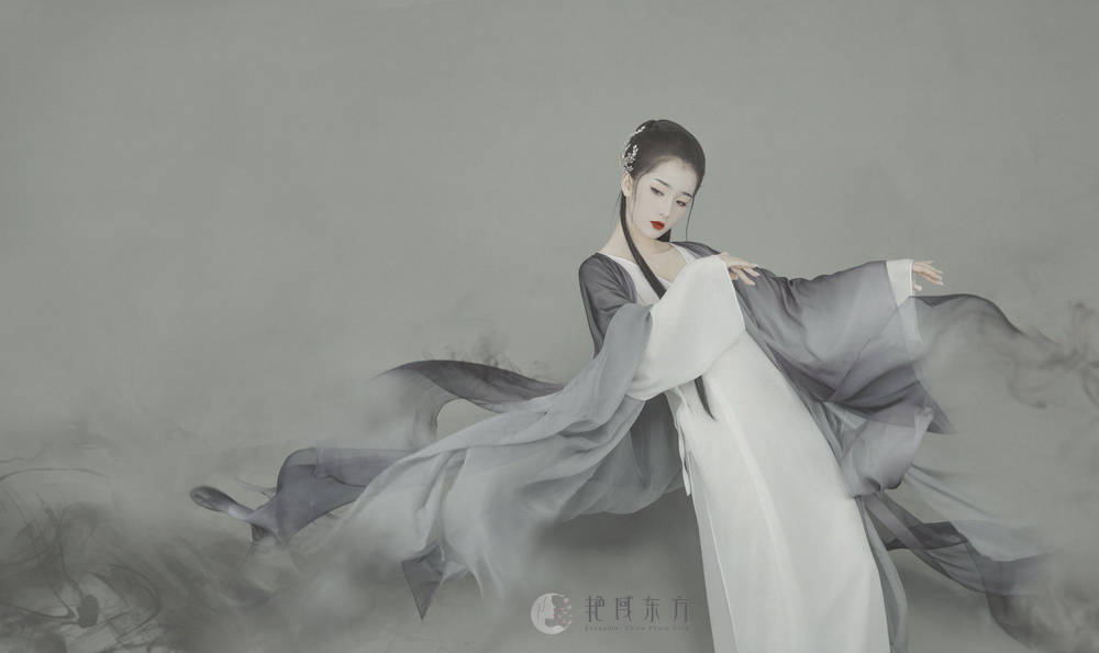 艳域东方|半墨,水墨风古装图集
