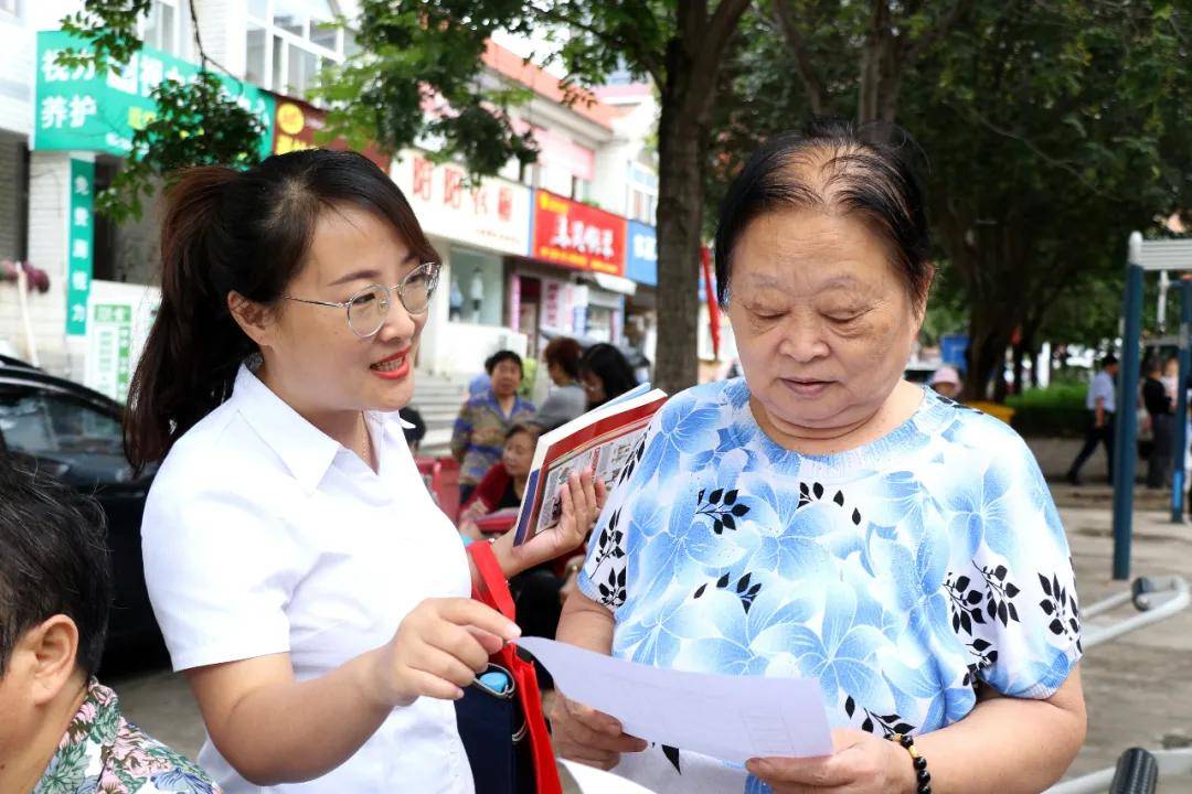 金韫馨图片