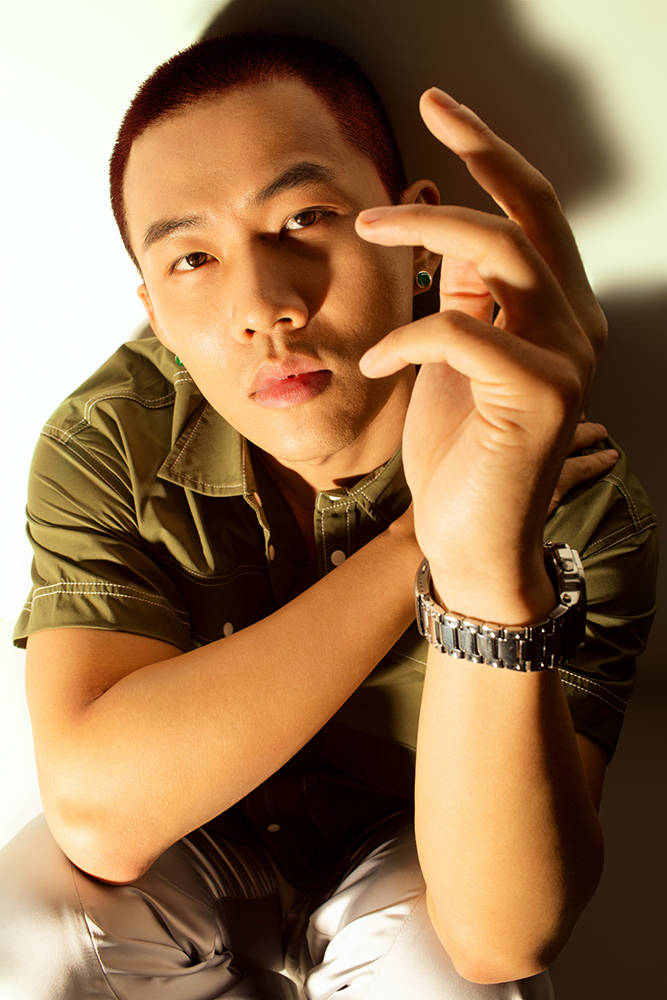 演员颜敬杰最新时尚大片曝光 光影之间尽显型男魅力_镜头感