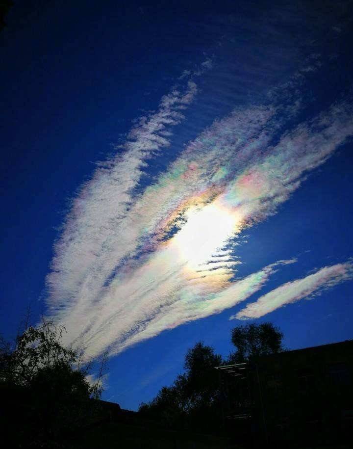 北京上空出现七彩祥云,美到让人窒息