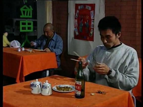 算起来,离《爱你没商量》这部电视剧热播已经过去了28年,正如日中天的