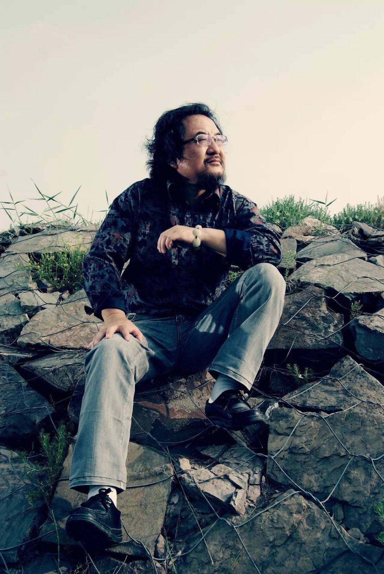 沉稳大气,灵动飞扬——徐文秀书法展观后文/杨森翔走进徐文秀个人书法