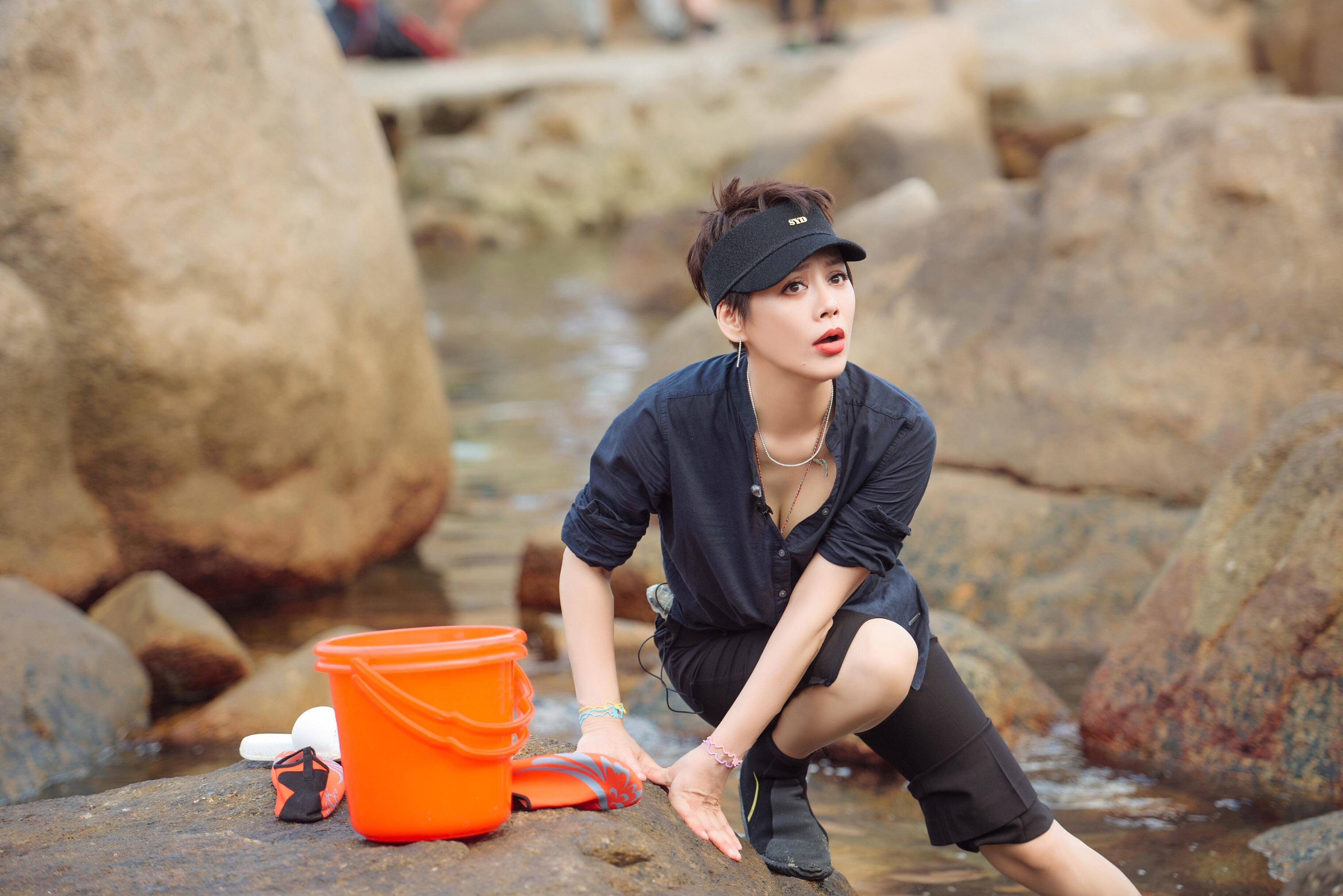 宁静为啥能红这么久看完她的采访才知偶像与演员的距离