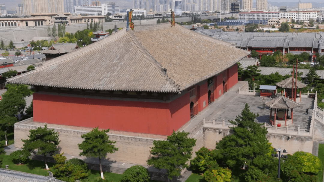 華嚴寺近千年的大雄寶殿是怎樣增加的室內空間呢