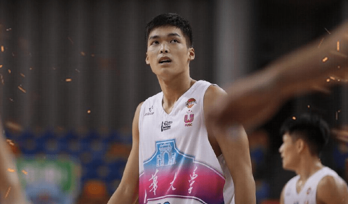 原创cuba总决赛清华大学轻取中南大学夺冠队史第2次加冕总冠军