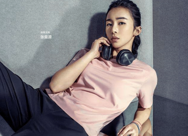 詹姆斯心中中国第一美女主播!对身材要求"严格",最爱健身瑜伽_张曼