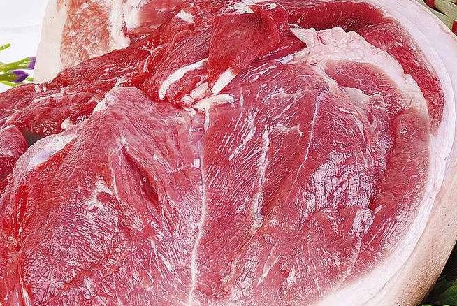 买猪肉喊出这"2个字"肉店老板不敢忽悠你,把你当成"内行人"